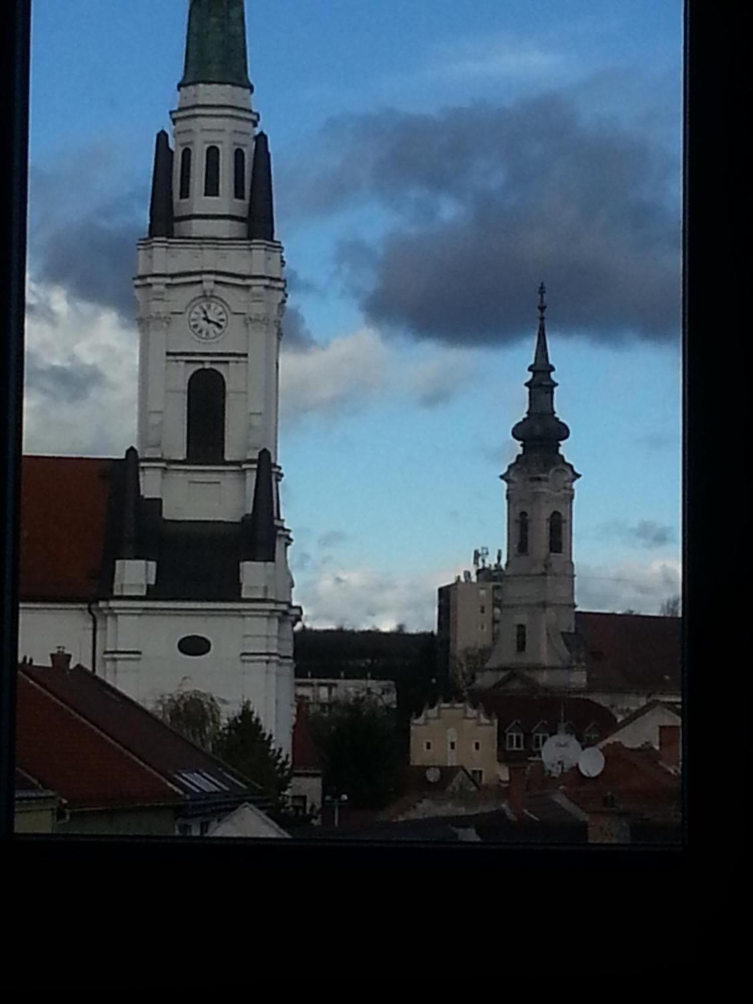 Downtown Apartment Miskolc Exterior foto