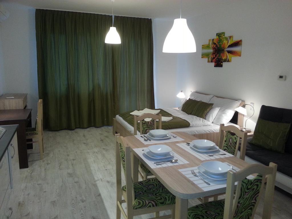 Downtown Apartment Miskolc Exterior foto